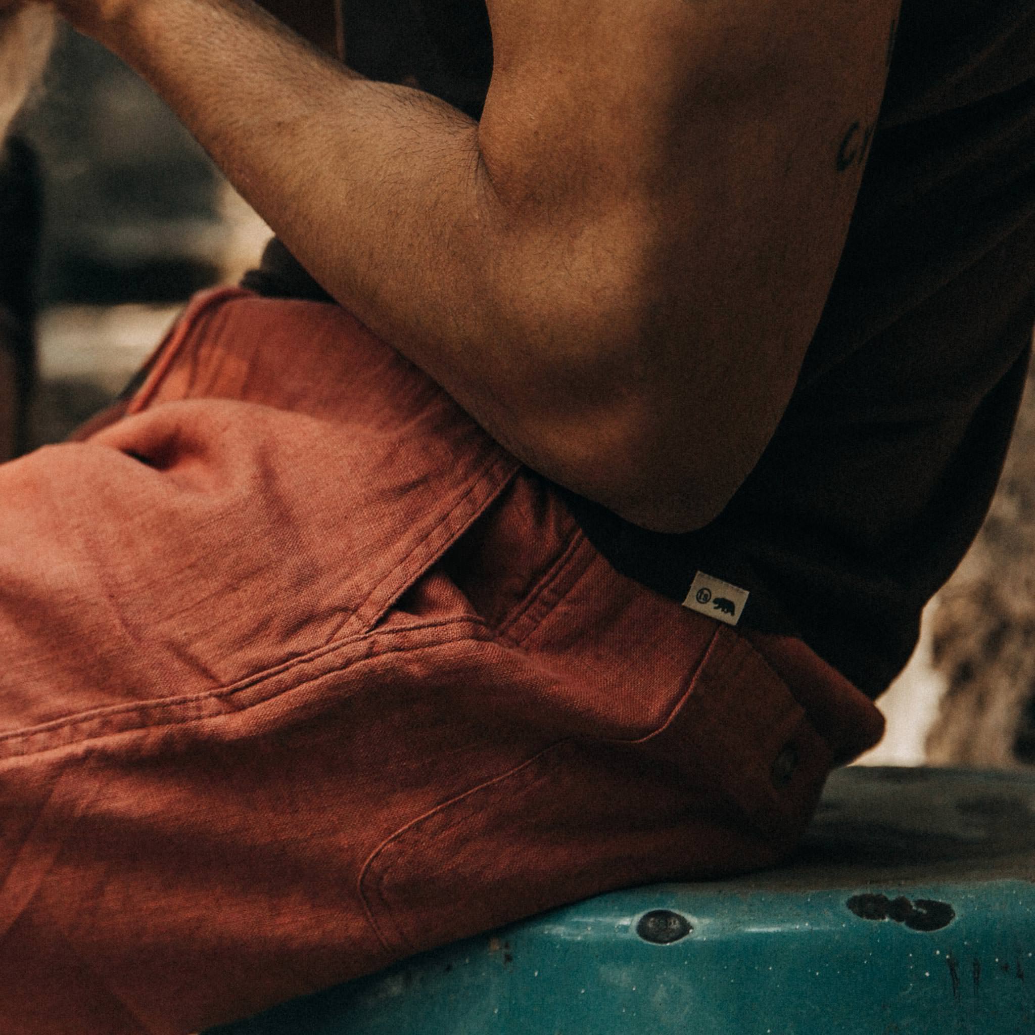 The Apres Short in Rust Hemp