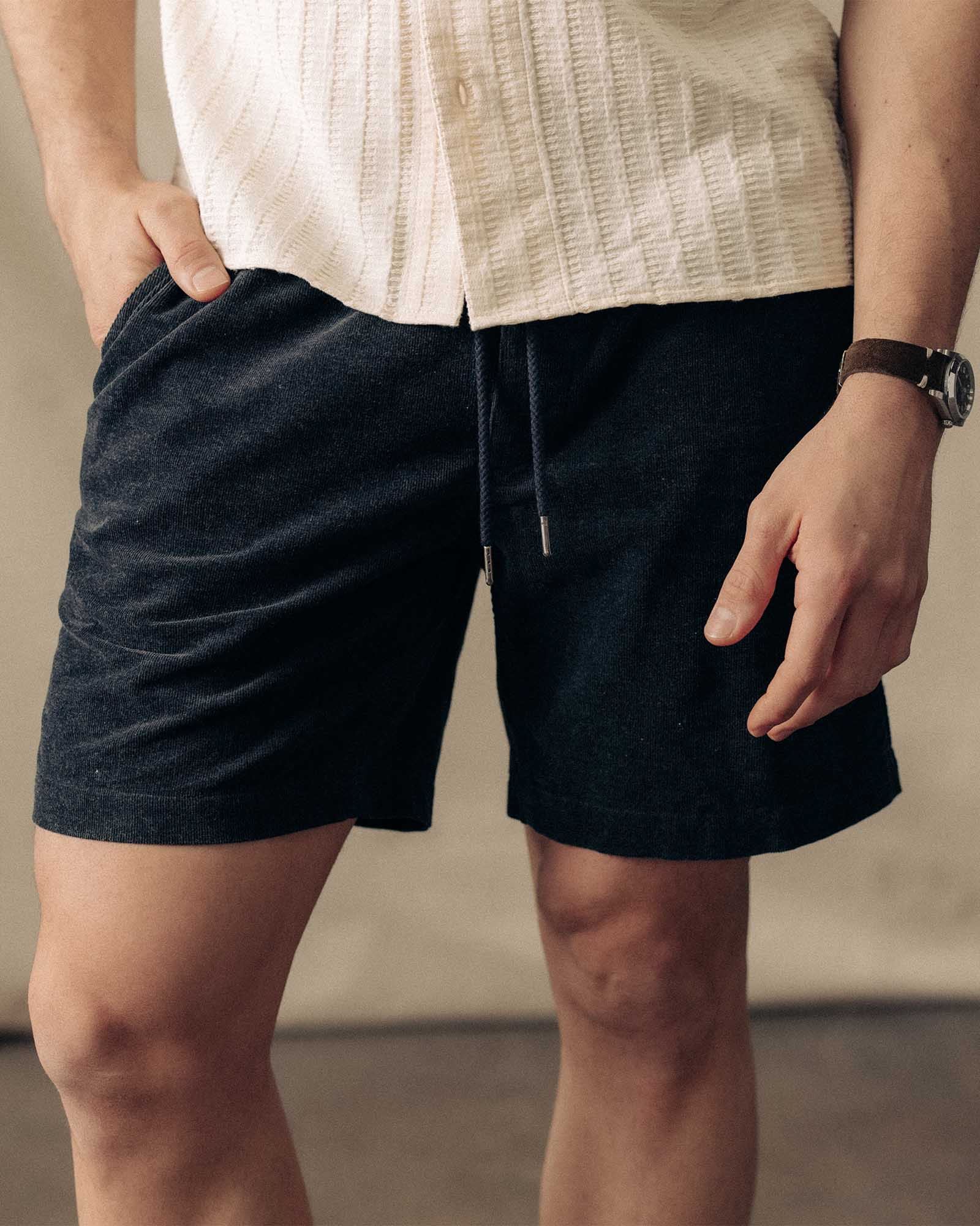 The Apres Short in Heather Coal Pincord